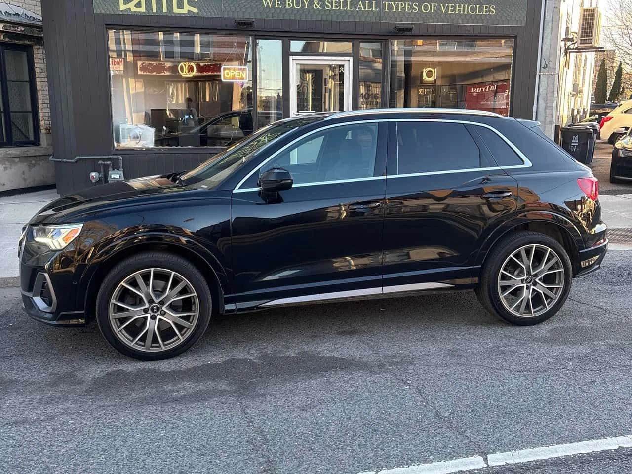 Audi Q3 Technik /360/DIS/B&O/КЛИП НА МОТОРА , снимка 2 - Автомобили и джипове - 54726304