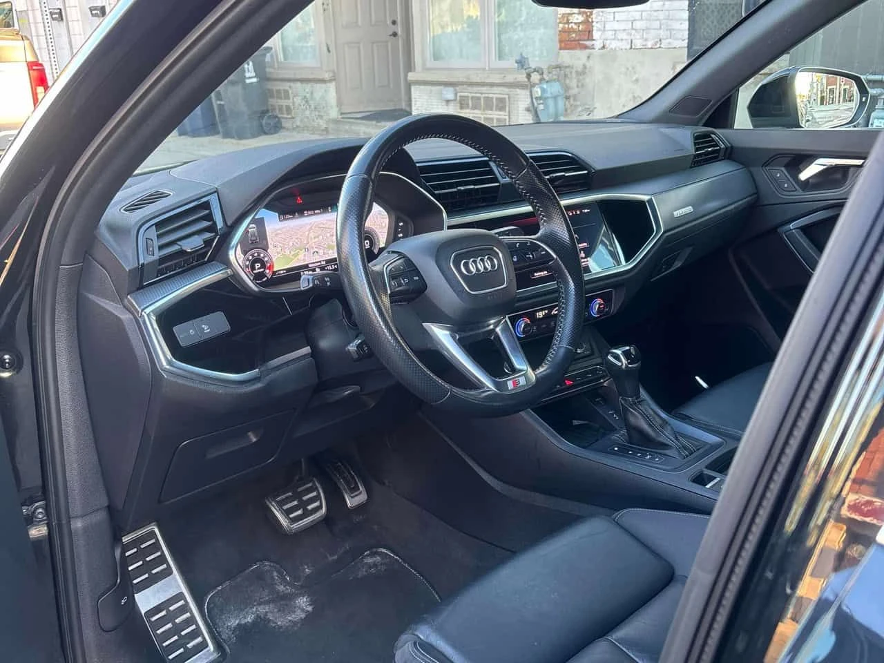 Audi Q3 Technik /360/DIS/B&O/КЛИП НА МОТОРА , снимка 5 - Автомобили и джипове - 54726304