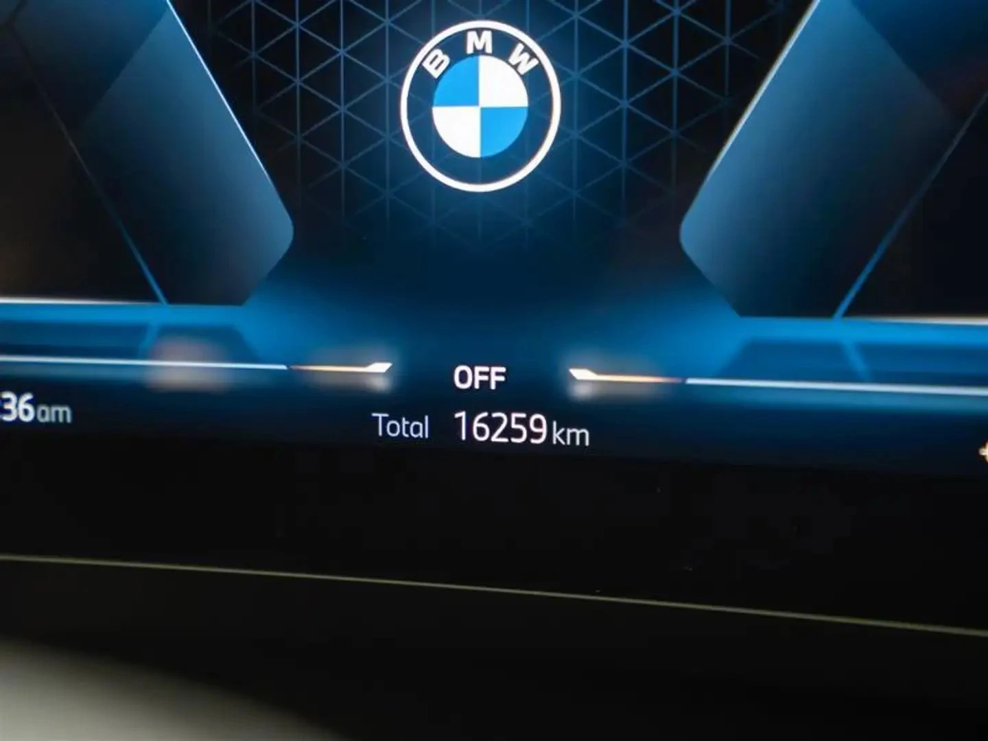 BMW X1 xDrive28i * M Sport Pack* AвтоКредит * (ЦЕНА ДО БГ, снимка 10 - Автомобили и джипове - 54897013