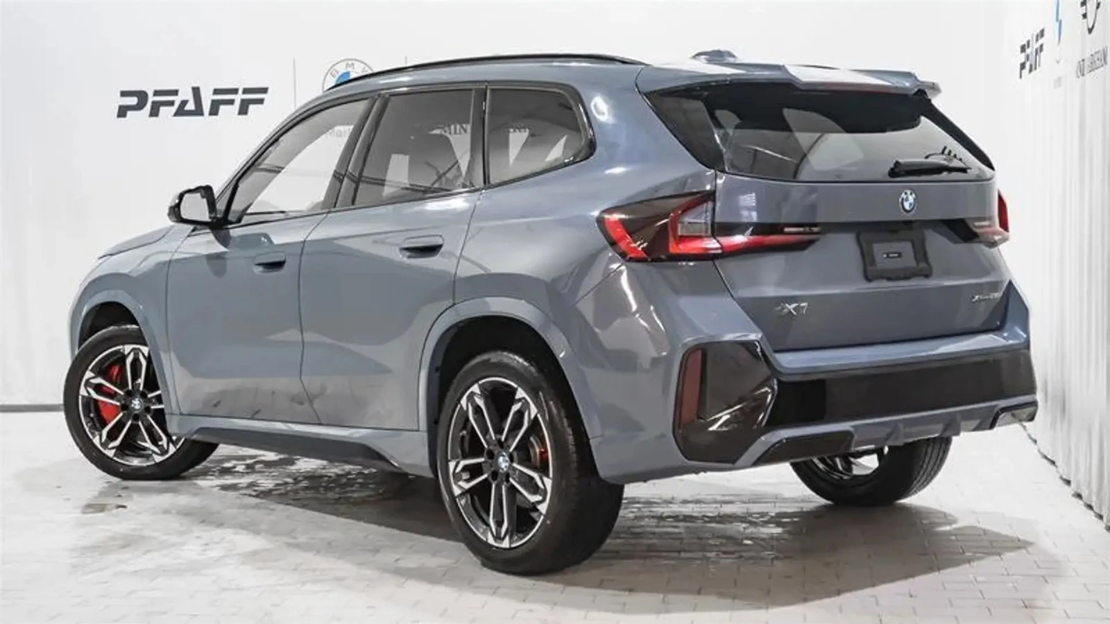 BMW X1 xDrive28i * M Sport Pack* AвтоКредит * (ЦЕНА ДО БГ, снимка 4 - Автомобили и джипове - 54897013