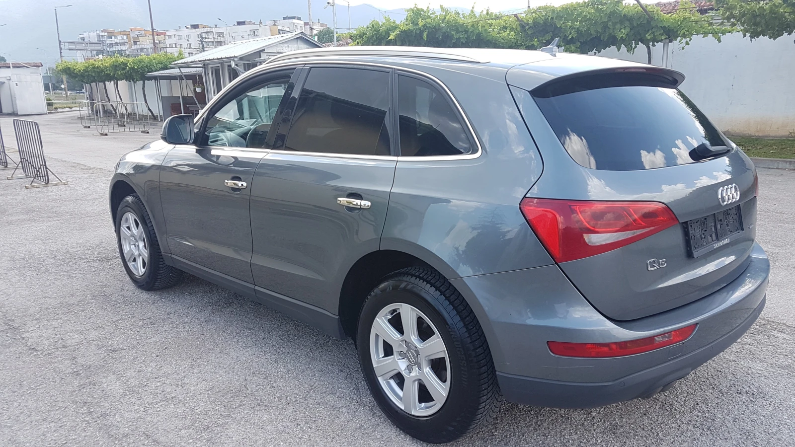 Audi Q5 2.0TDI 4×4, снимка 6 - Автомобили и джипове - 55145018