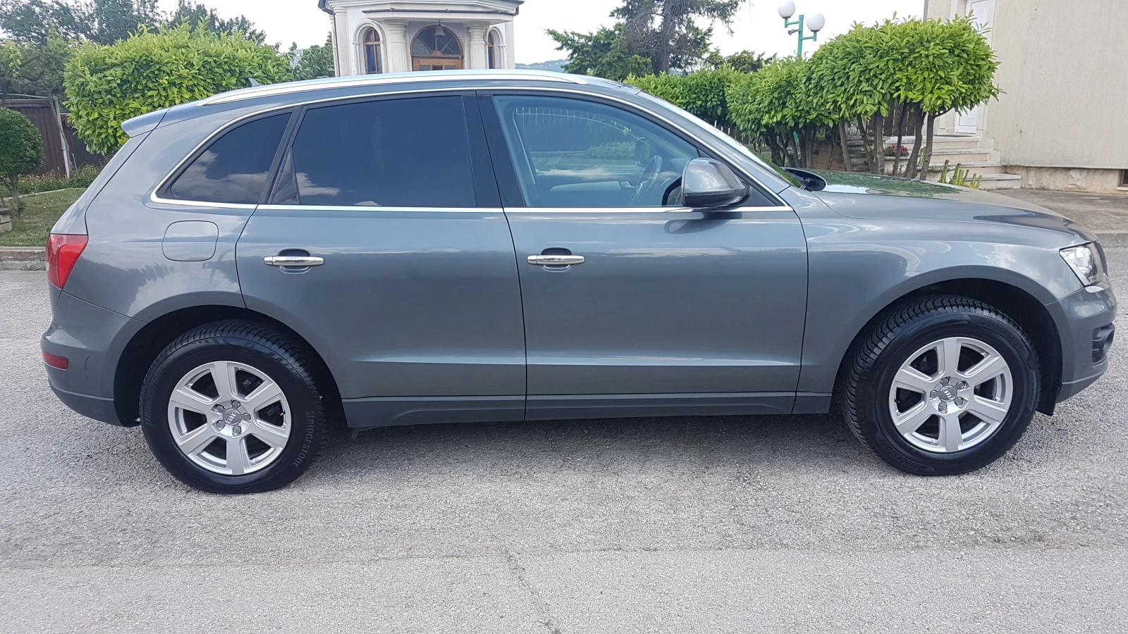 Audi Q5 2.0TDI 4×4, снимка 9 - Автомобили и джипове - 55145018