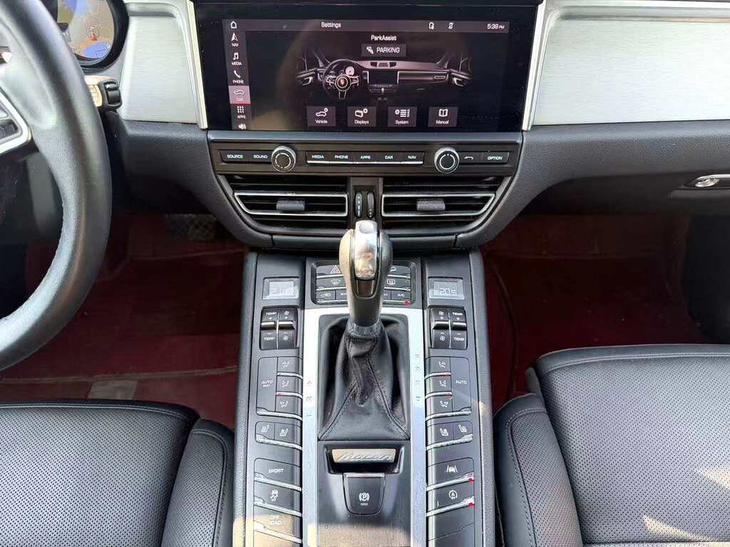 Porsche Macan 2.0T* BOSE* ОБДУХВАНЕ* ПАНОРАМА* КЕЙЛЕС* КАМЕРА, снимка 10 - Автомобили и джипове - 55278173
