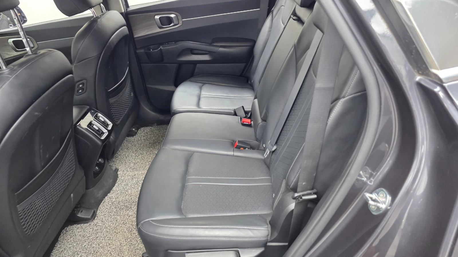 Kia Sorento 2.2 CRDi 4WD Prestige, снимка 12 - Автомобили и джипове - 55546716
