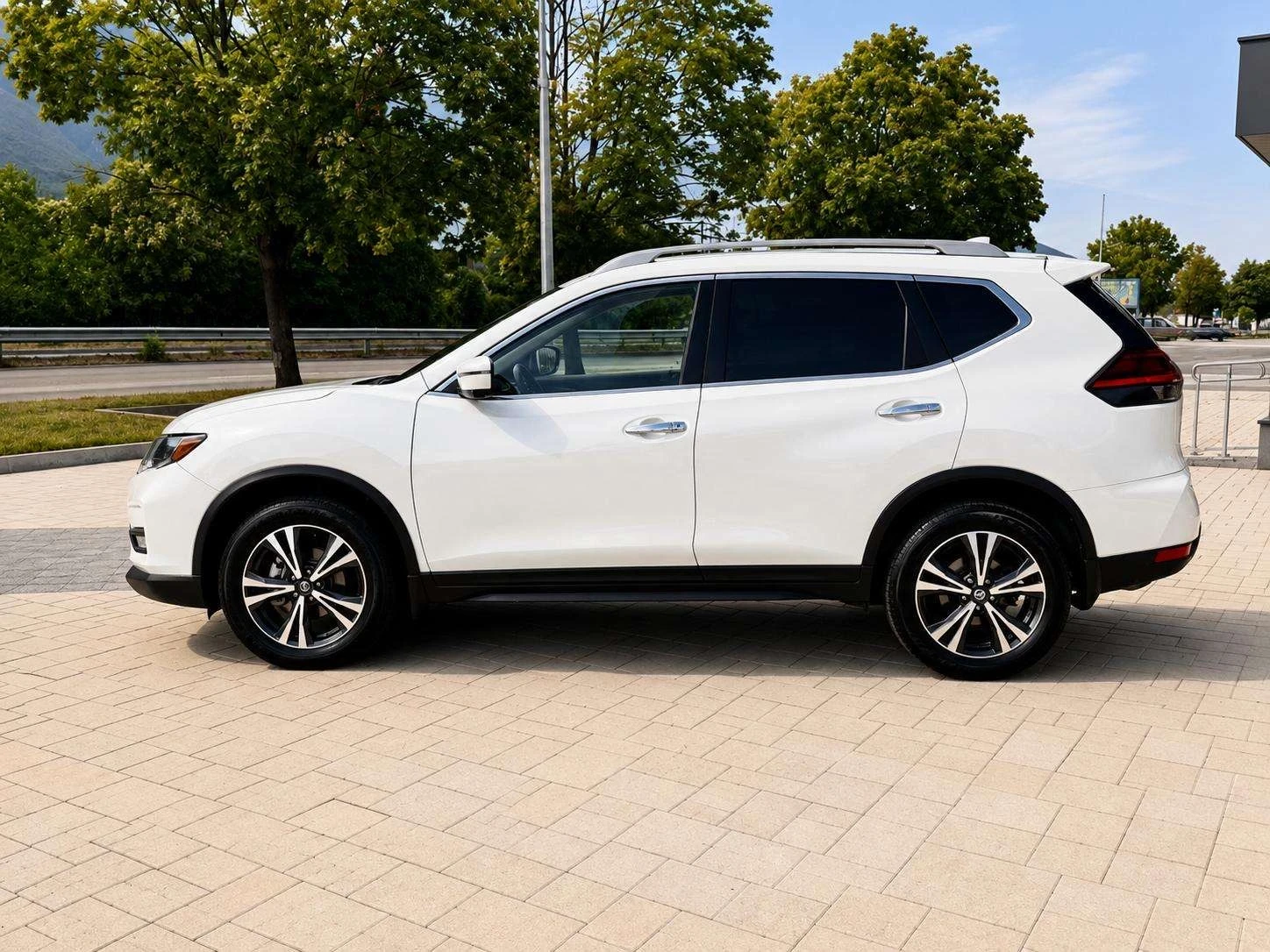Nissan X-trail 2.5 бензин 4х4, снимка 4 - Автомобили и джипове - 55650904
