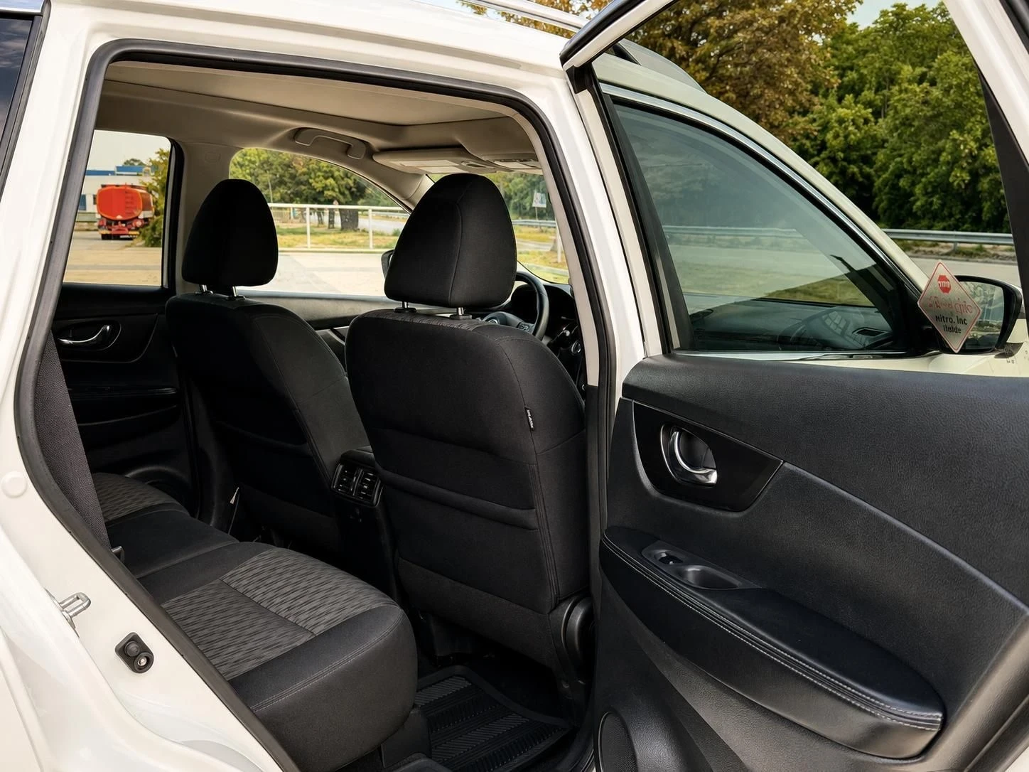 Nissan X-trail 2.5 бензин 4х4, снимка 12 - Автомобили и джипове - 55650904