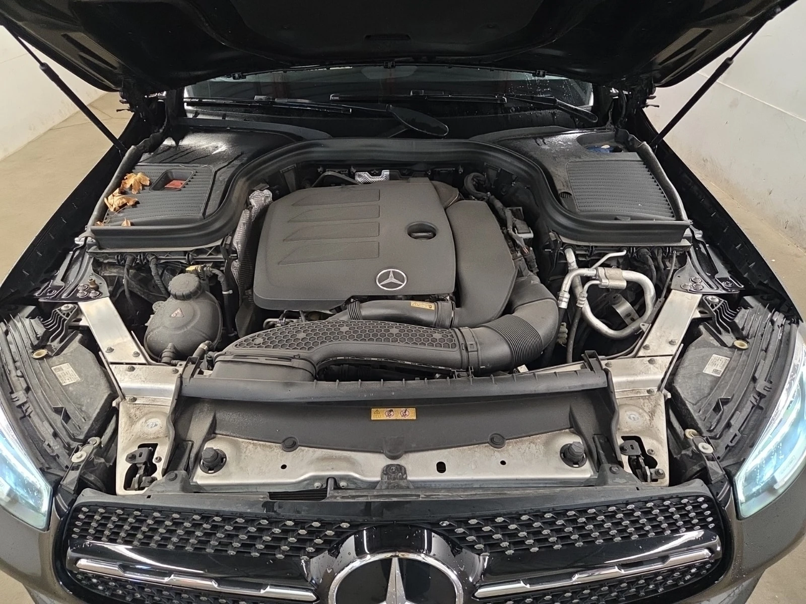 Mercedes-Benz GLC 300  AMBIENT / 360 / MEMORY / PANO , снимка 16 - Автомобили и джипове - 55847166
