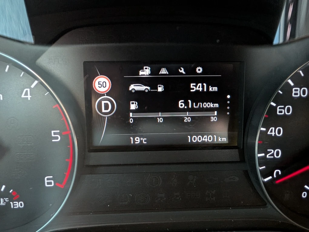 Kia Sportage, снимка 8 - Автомобили и джипове - 56735022