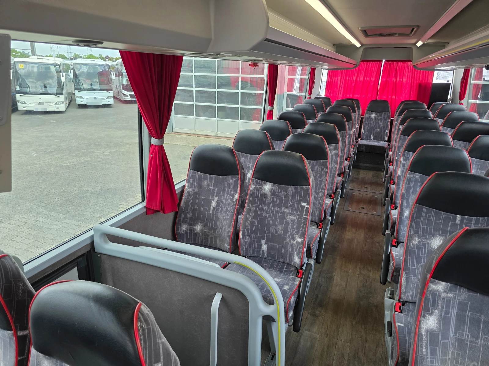 Vanhool Acron EX16 Mid - �������� DAF - 63+ 1+ 1 ������� 13.26 � | Mobile.bg � ����������� 12