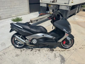  Yamaha T-max
