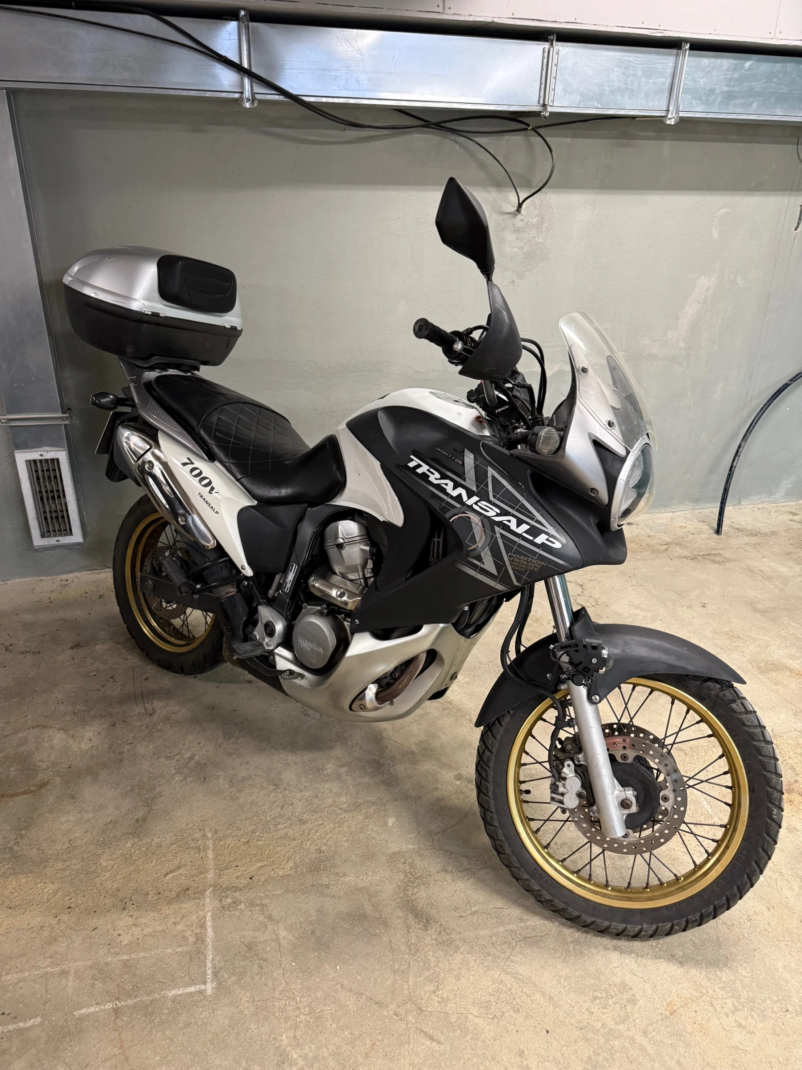 Honda Xl 700 V, снимка 3 - Мотоциклети и мототехника - 55547198