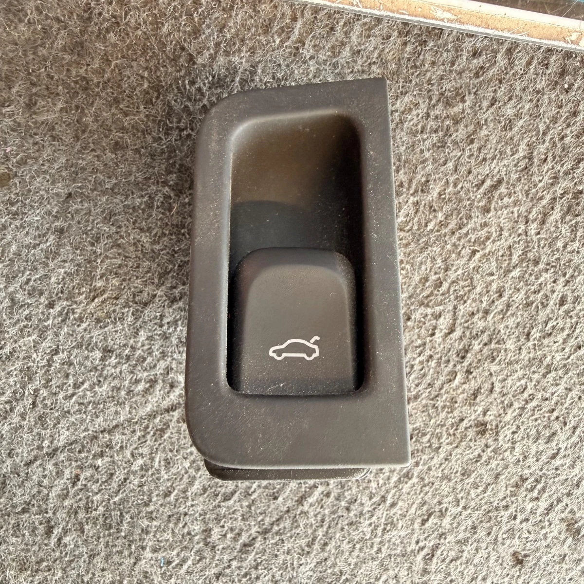 Бутон за дистанционно отваряне на багажника за Ауди Audi A6 A7 4G C7 4G8959829A-