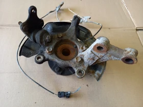 Шенкел преден ляв с главина Тойота Рав4 2.2дкат (4)