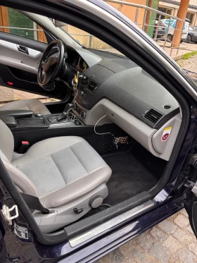 Mercedes-Benz C 220, снимка 9