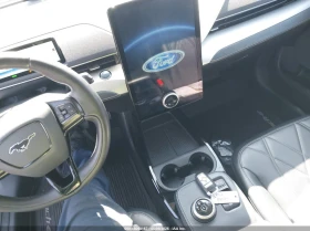 Ford Mustang Mach-E Select AWD, снимка 11