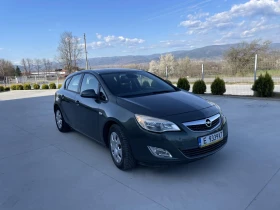 Opel Astra, снимка 1 - Автомобили и джипове - 44950461