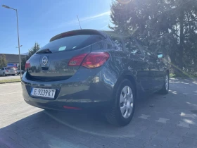 Opel Astra, снимка 12 - Автомобили и джипове - 44950461