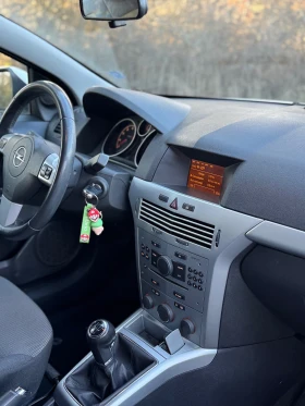 Opel Astra GTC/1.6/2010, снимка 8