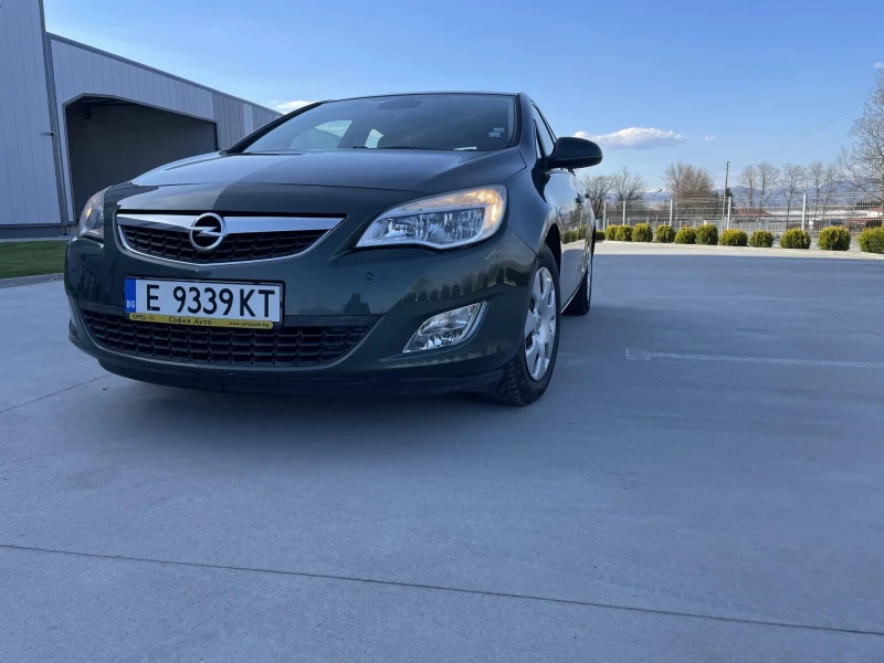 Opel Astra, снимка 2 - Автомобили и джипове - 44950461