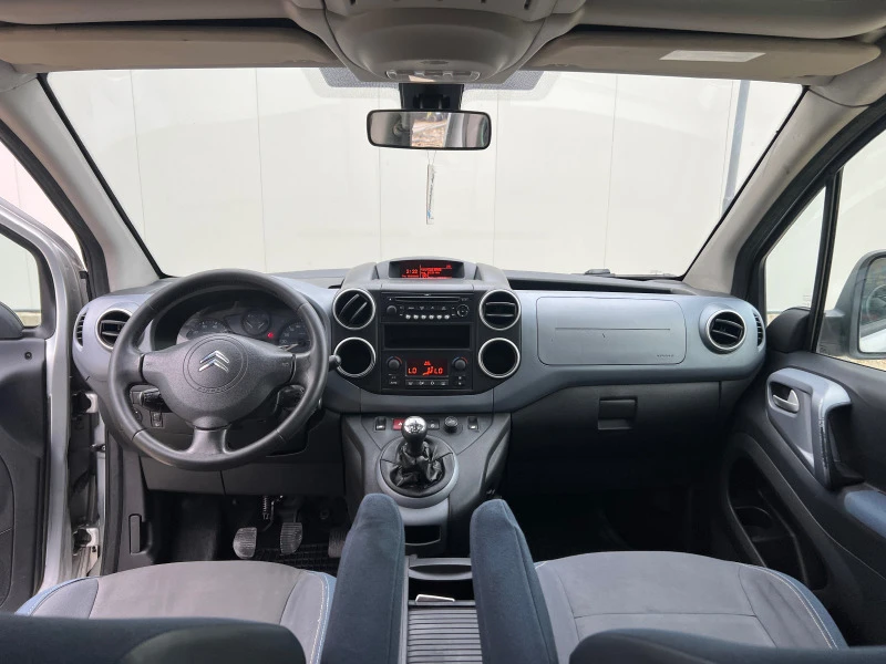 Citroen Berlingo 1.6HDi-109 к.с.МУЛТИСПЕЙС! ПАНОРАМА!, снимка 17 - Автомобили и джипове - 45864761