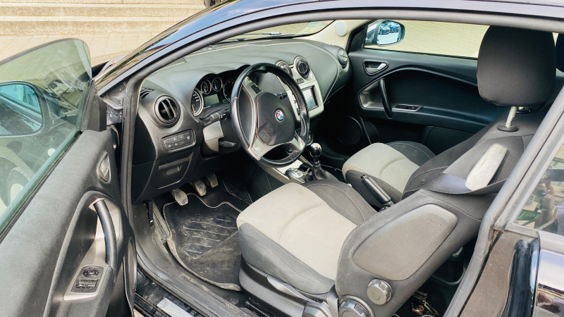 Alfa Romeo MiTo 1.4i, снимка 5 - Автомобили и джипове - 46264720