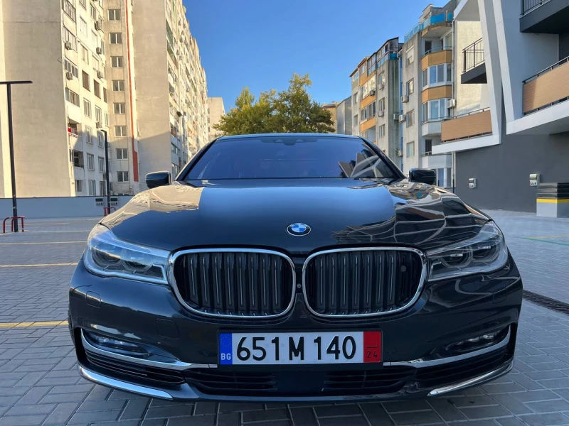 BMW 750 i xDrive M , снимка 6 - Автомобили и джипове - 47357769