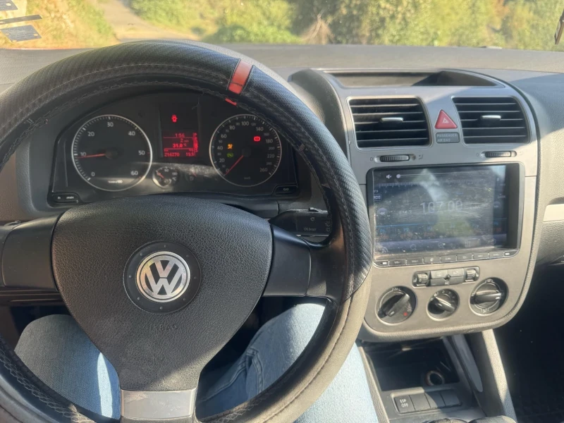 VW Golf, снимка 5 - Автомобили и джипове - 47550385