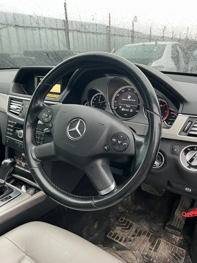 Mercedes-Benz E 220 На части, снимка 6 - Автомобили и джипове - 47947240