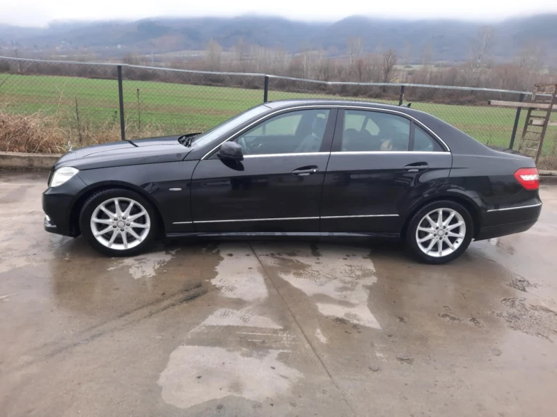 Mercedes-Benz E 250, снимка 7 - Автомобили и джипове - 48240451