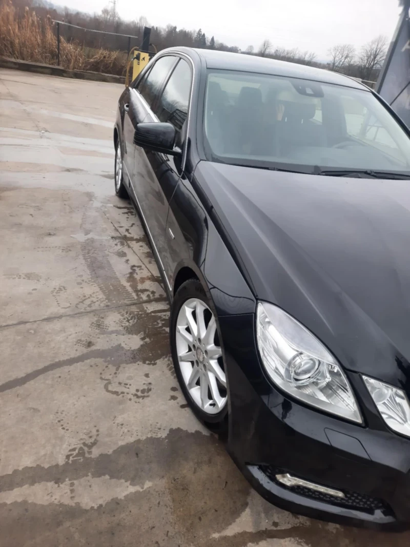 Mercedes-Benz E 250, снимка 5 - Автомобили и джипове - 48240451