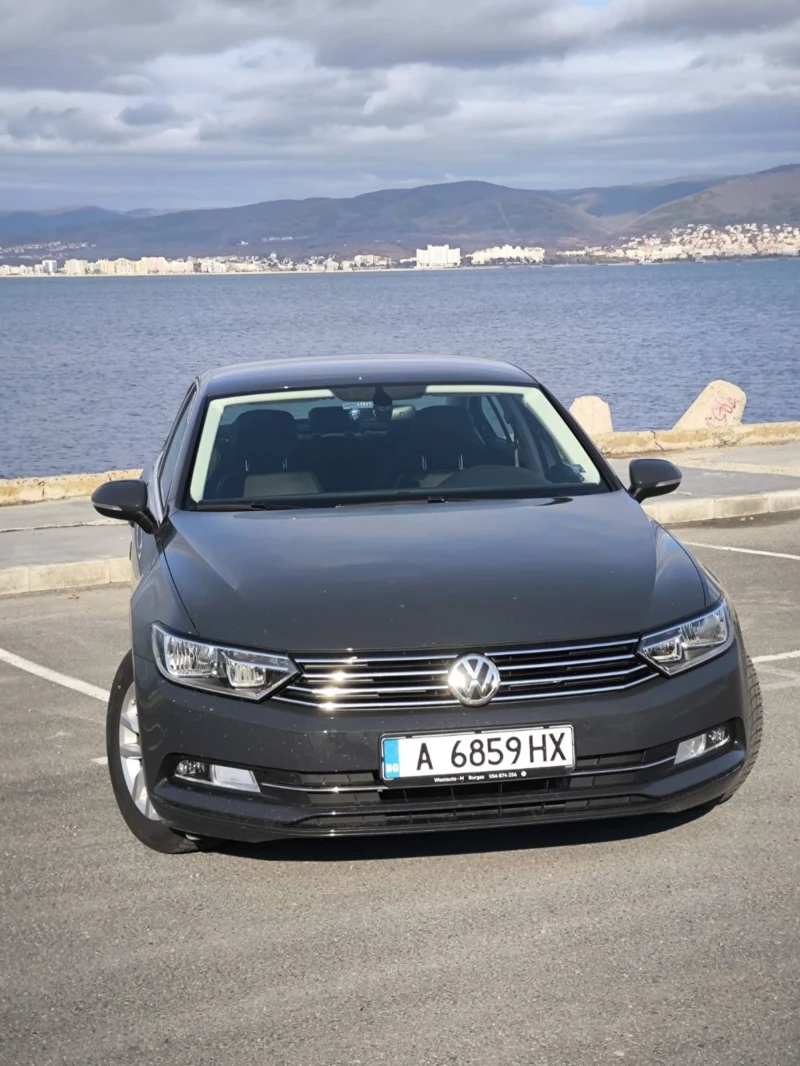 VW Passat Седан , снимка 2 - Автомобили и джипове - 48621601