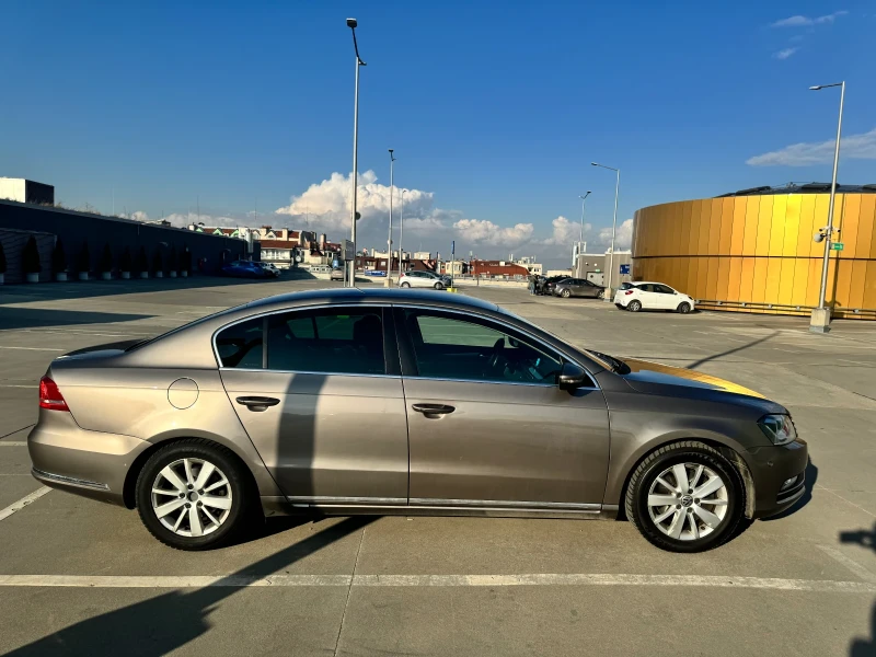 VW Passat 1.8 160кс, снимка 1 - Автомобили и джипове - 48907994