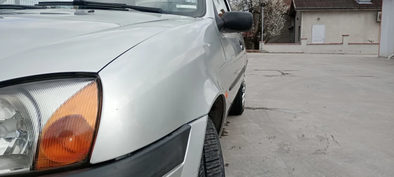 Ford Fiesta 1.8 , снимка 2 - Автомобили и джипове - 49561858