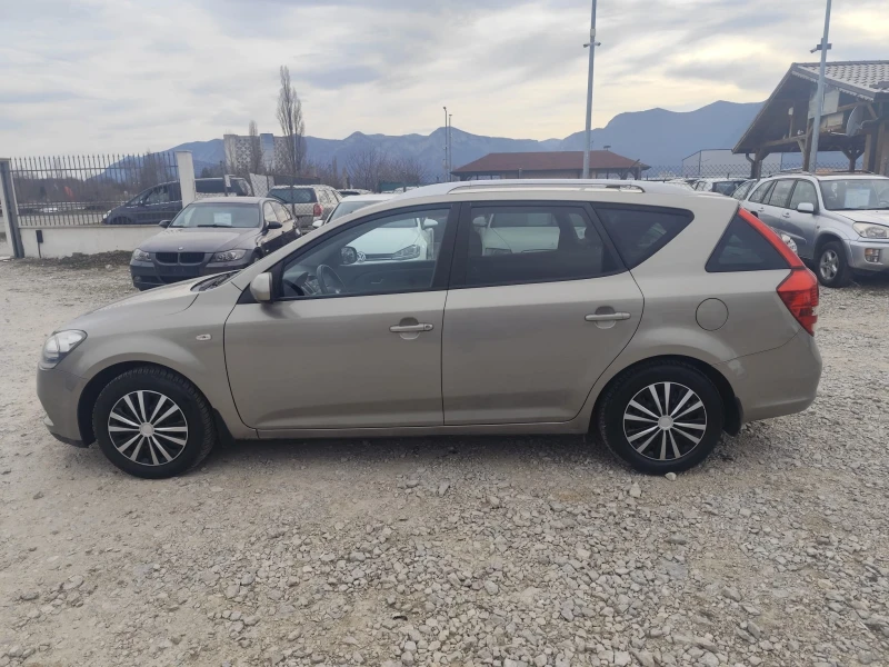 Kia Ceed 1.6 дизел , снимка 9 - Автомобили и джипове - 49651474