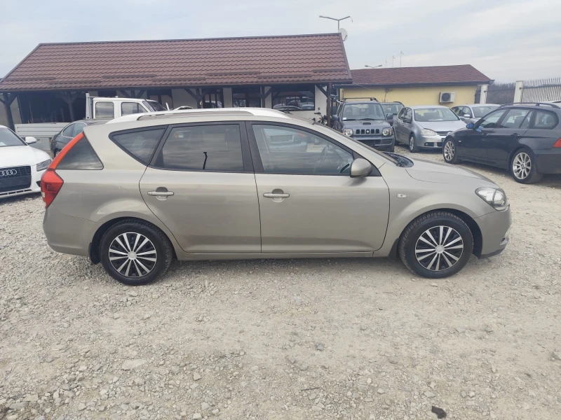 Kia Ceed 1.6 дизел , снимка 4 - Автомобили и джипове - 49651474
