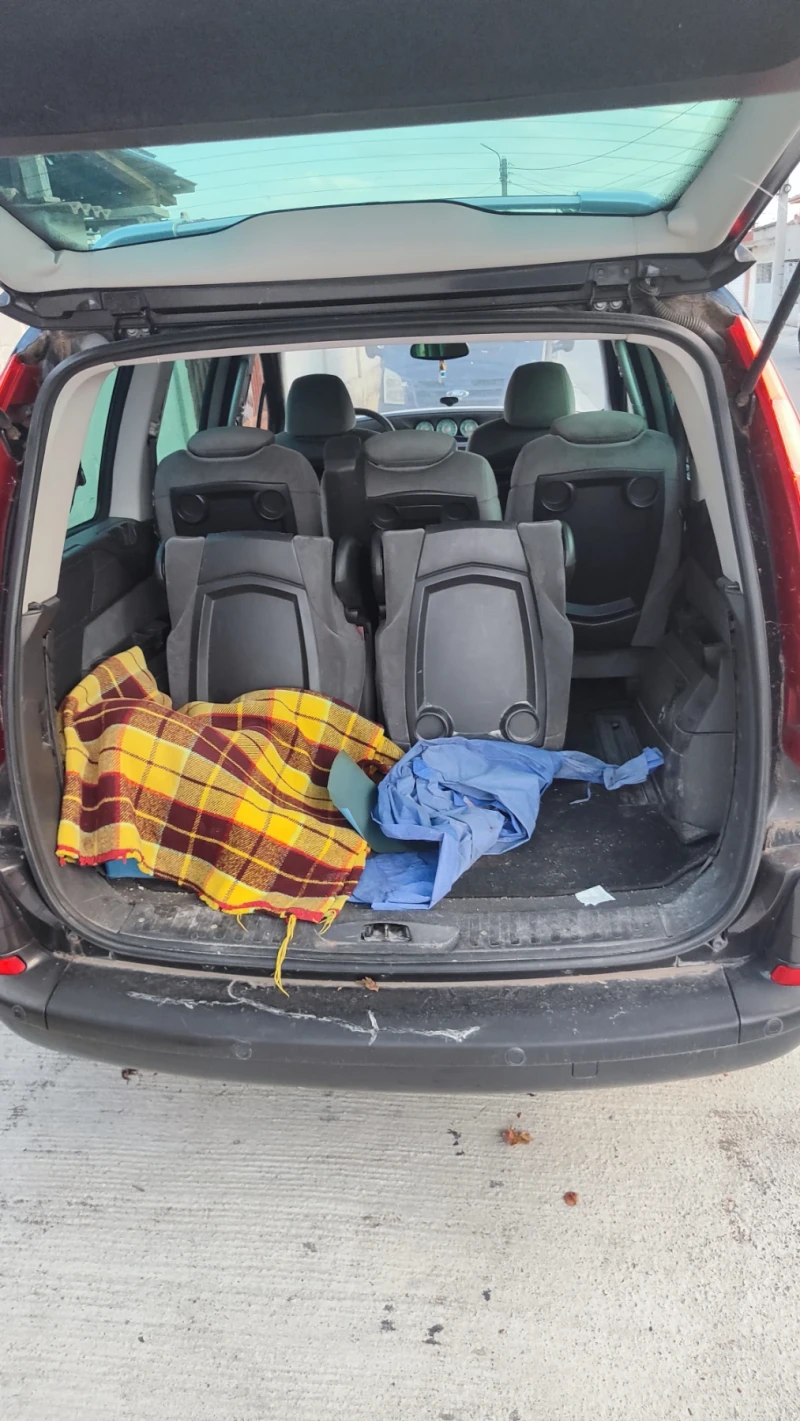 Citroen C8 Ван, снимка 9 - Автомобили и джипове - 52593296