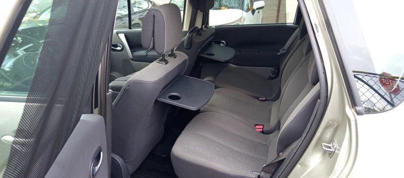 Renault Scenic 1.6i  FACELIFT KLIMATRONIC , снимка 11 - Автомобили и джипове - 52213266