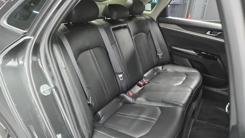 Kia K5 2.0 NOBLESSE, снимка 11 - Автомобили и джипове - 52559359