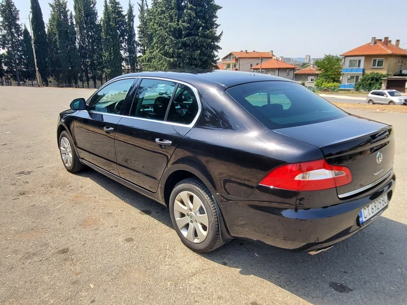 Skoda Superb, снимка 3 - Автомобили и джипове - 52806168