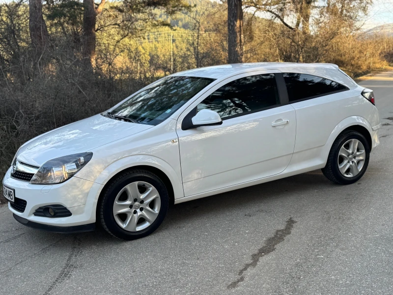 Opel Astra GTC/1.6/2010, снимка 6 - Автомобили и джипове - 52827622