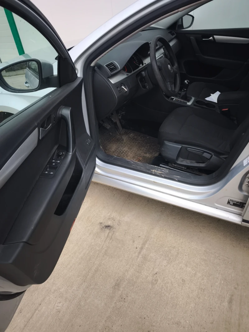 VW Passat B7, снимка 8 - Автомобили и джипове - 52968962