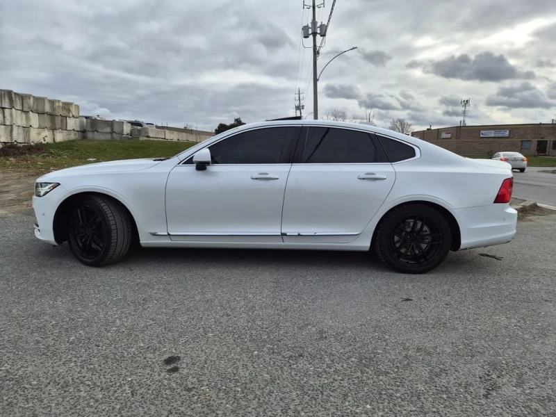 Volvo S90 * T6 Inscription * КОМПЛЕКТ ГУМИ * PANO * ПОДГРЕВ , снимка 10 - Автомобили и джипове - 53403559