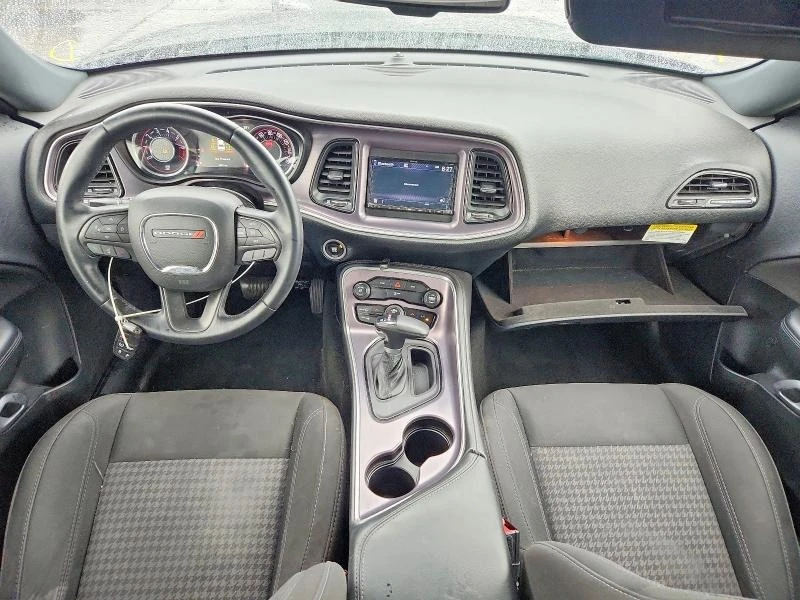 Dodge Challenger, снимка 8 - Автомобили и джипове - 54792682