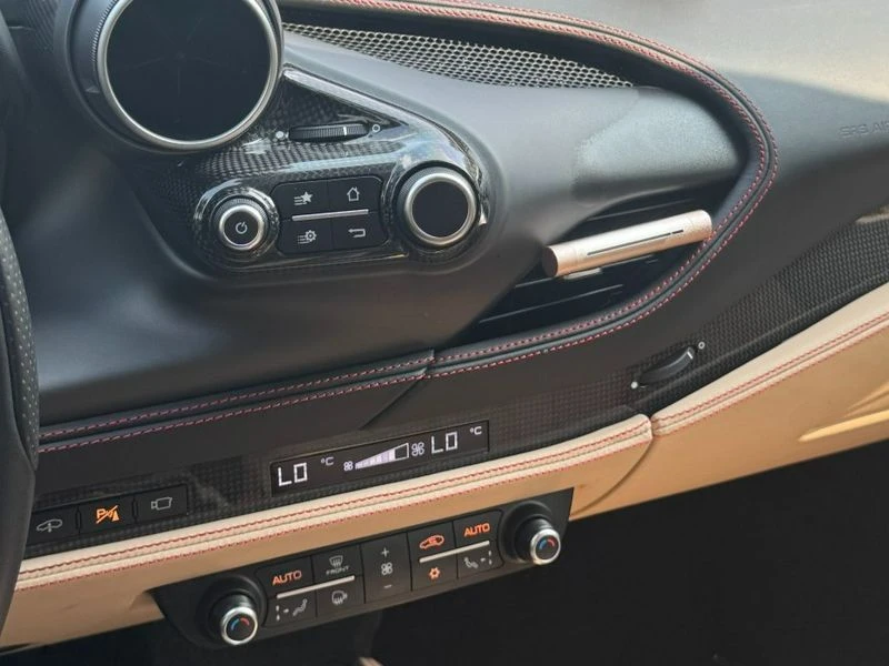 Ferrari F8 3.9 V8| 720�.�. | Mobile.bg � ����������� 10