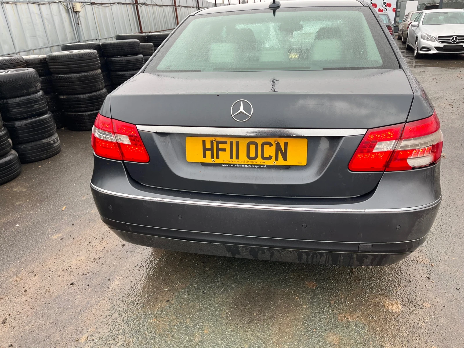 Mercedes-Benz E 220 На части, снимка 1