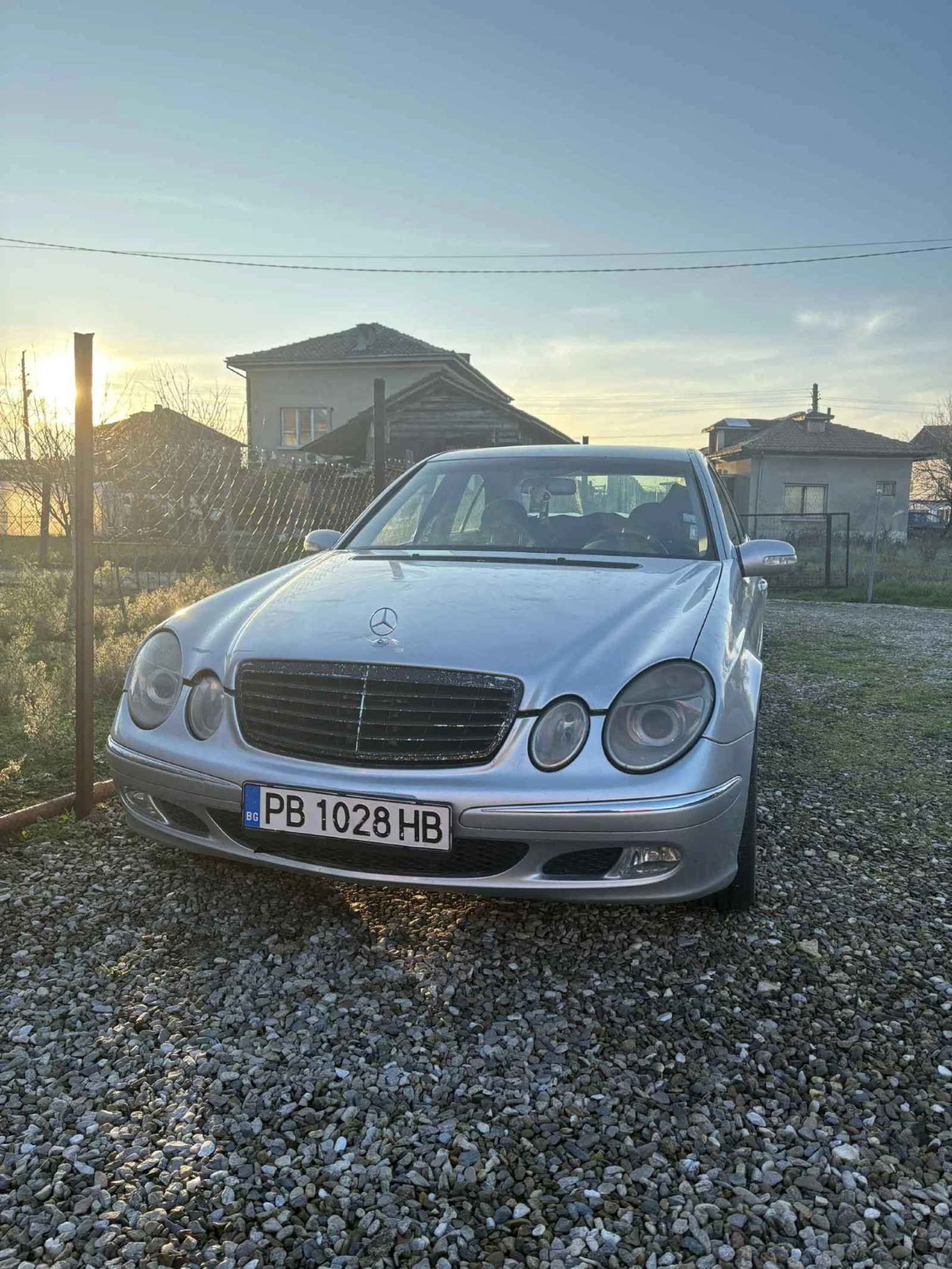 Mercedes-Benz E 270, снимка 1