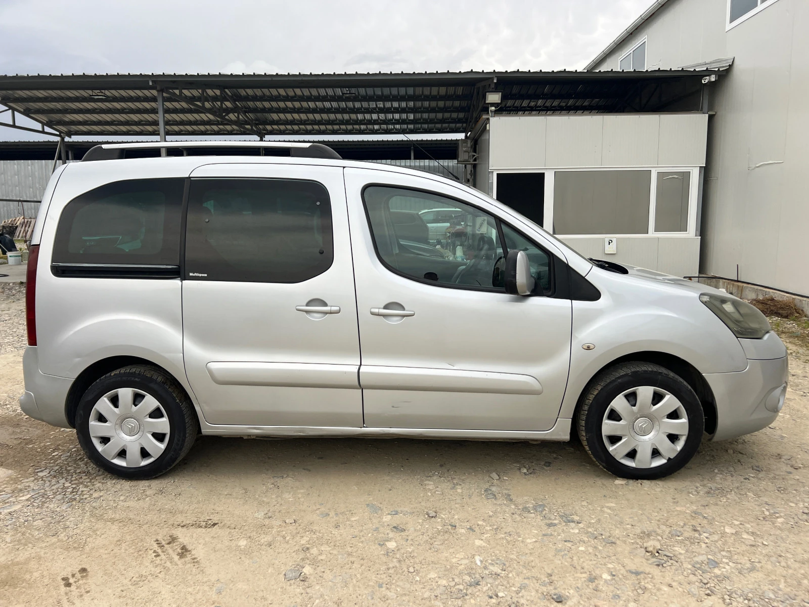 Citroen Berlingo 1.6HDi-109 к.с.МУЛТИСПЕЙС! ПАНОРАМА! - изображение 4