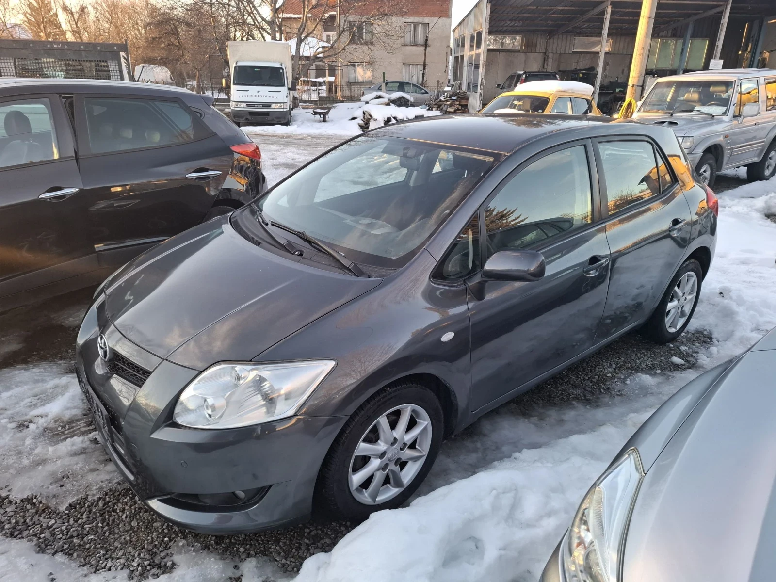 Toyota Auris 1.4 D4D  90kc.  АВТОМАТИК - изображение 2