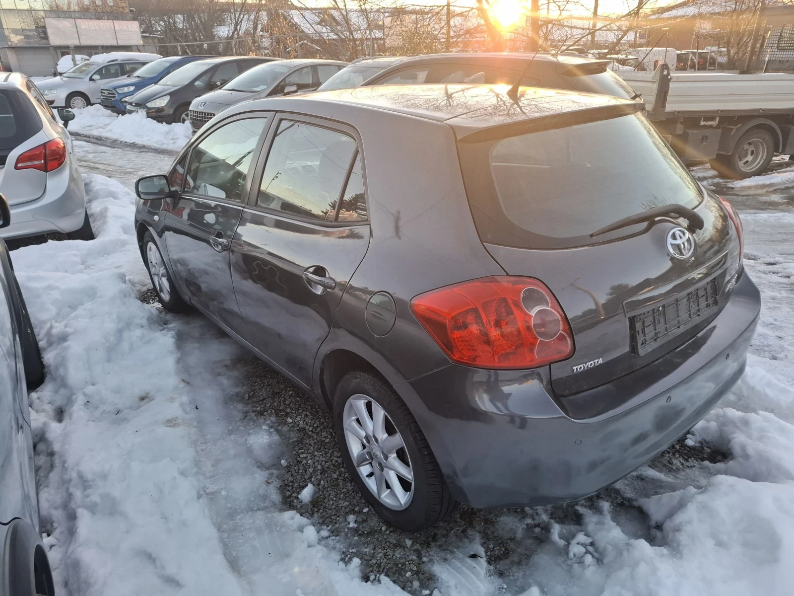 Toyota Auris 1.4 D4D  90kc.  АВТОМАТИК - изображение 5