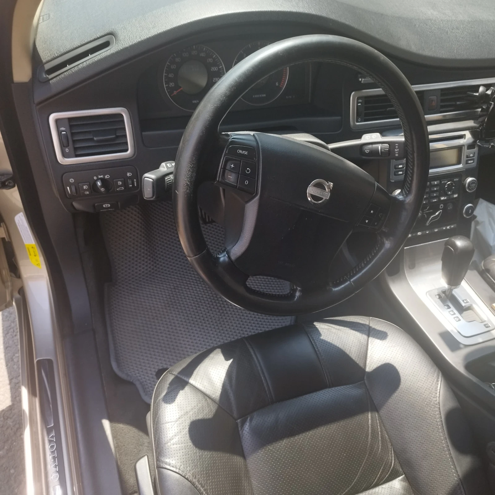 Volvo V70  - изображение 6